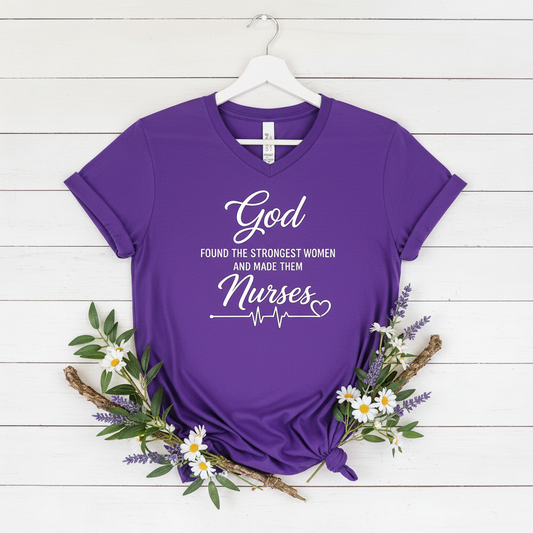 GOD FOUND THE STRONGEST WOMEN - V-NECK PREMIUM T-SHIRT