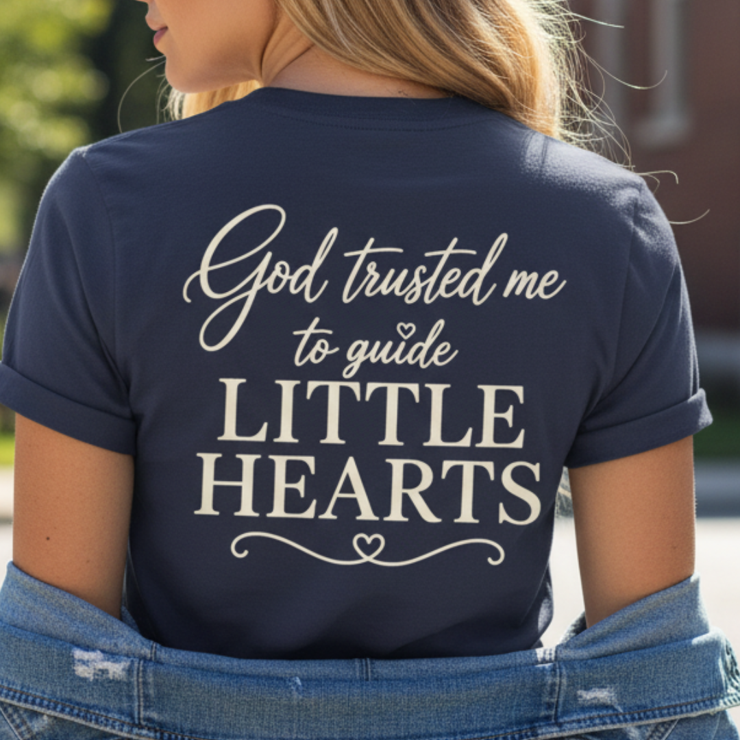 GOD TRUSTED ME TO GUIDE  LITTLE HEARTS - PREMIUM T-SHIRT