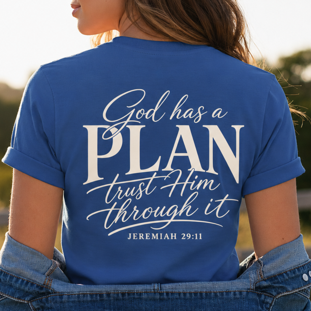 GOD HAS A PLAN - PREMIUM T-SHIRT