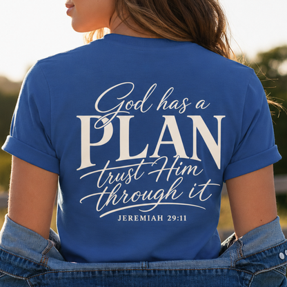 GOD HAS A PLAN - PREMIUM T-SHIRT