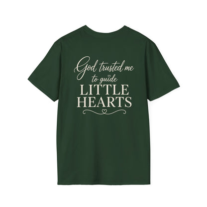 GOD TRUSTED ME TO GUIDE  LITTLE HEARTS - PREMIUM T-SHIRT